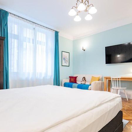 Old City Apartment Oradea Zewnętrze zdjęcie
