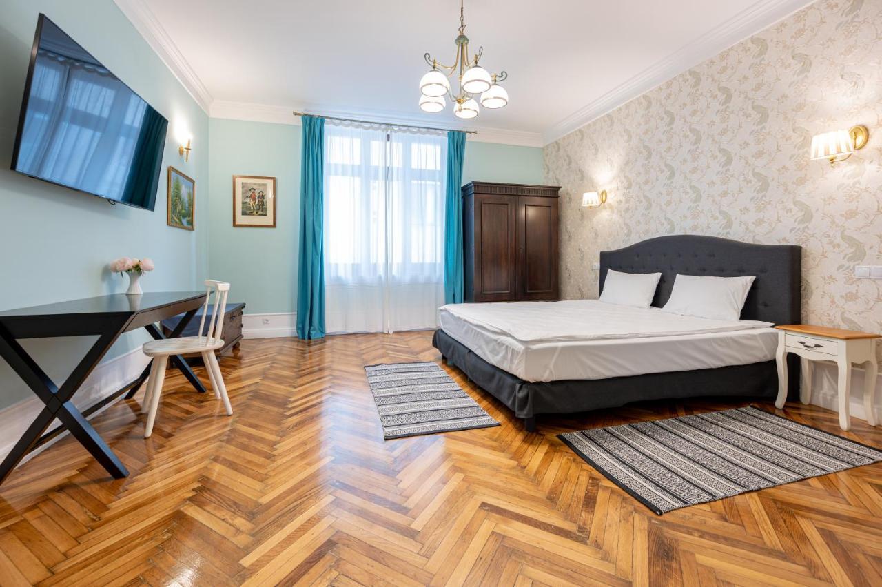 Old City Apartment Oradea Zewnętrze zdjęcie
