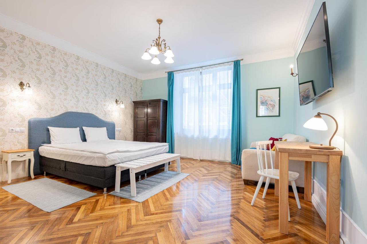 Old City Apartment Oradea Zewnętrze zdjęcie