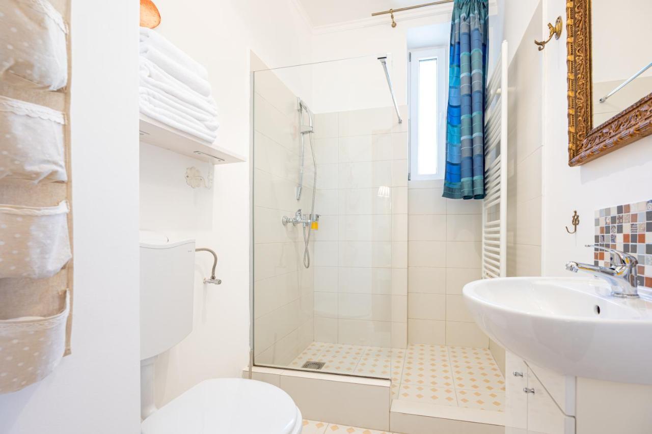 Old City Apartment Oradea Zewnętrze zdjęcie