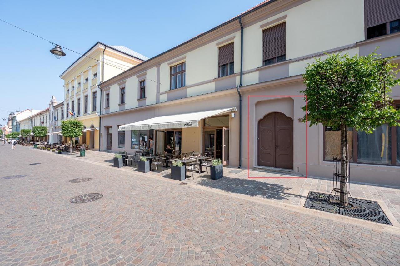Old City Apartment Oradea Zewnętrze zdjęcie